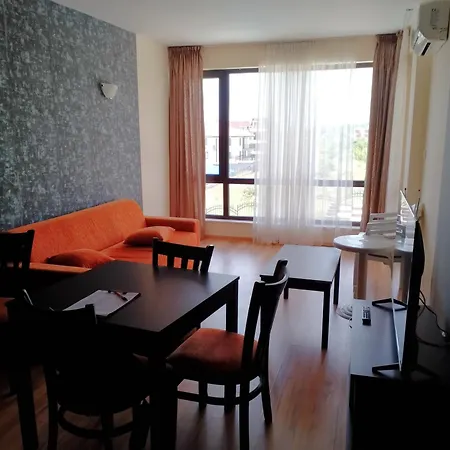 Macon In Saint Vlas Apartment