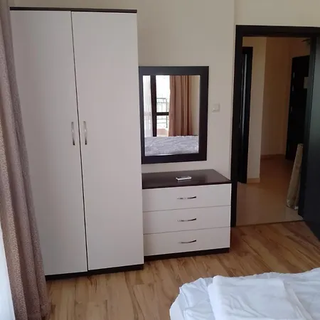 Apartment Macon In Saint Vlas Sveti Vlas